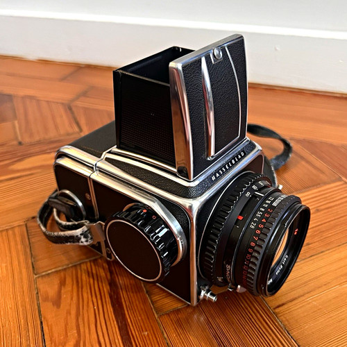 Hasselblad 500 medium format - medium,