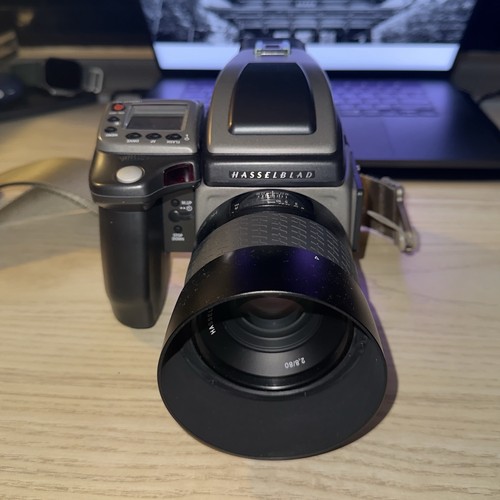 Low shutter hasselblad - low,